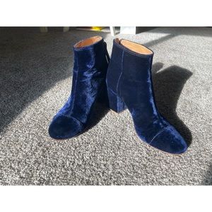 Madewell Jillian Blue Luxe Velvet Ankle Boots